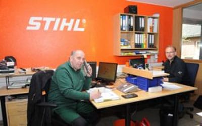 Alfred und Holgerordemann im Büro